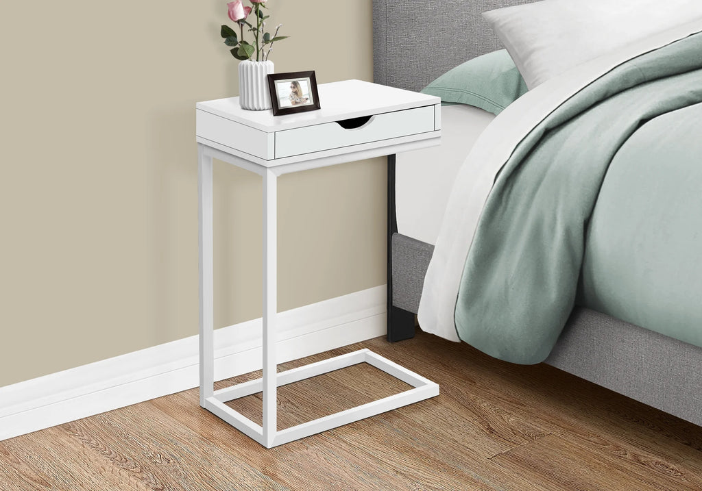 White C-shaped Metal Accent Table U917843