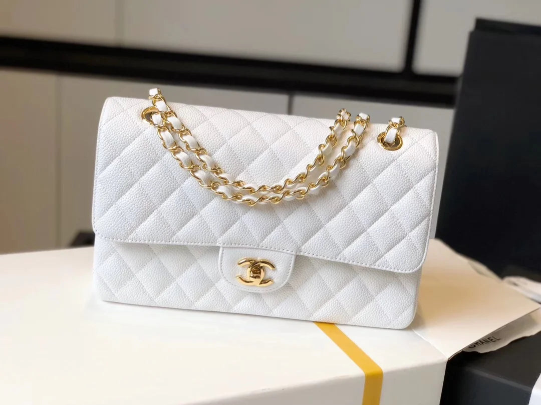 White Flapbag W66692