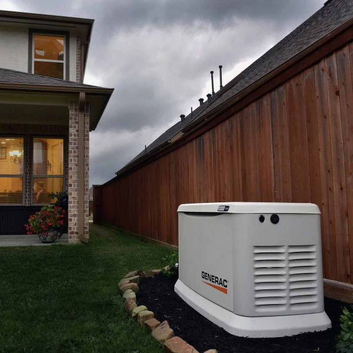 22 KW/19.5 KW Air Cooled Home Standby Generator with Wi-Fi with 200 Amp Transfer Switch Y585553