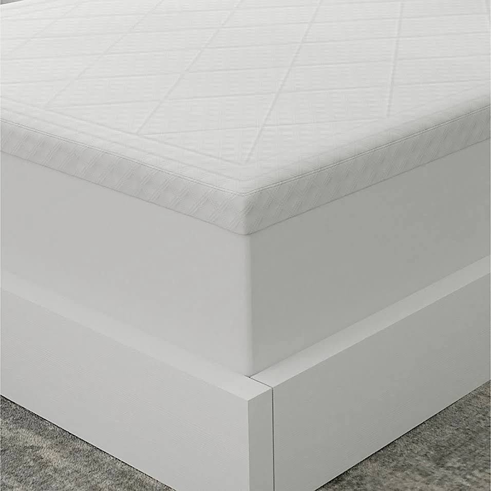 White Cal. King Memory Foam Bed Topper A4733
