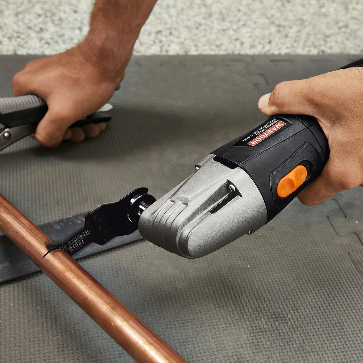 Variable-Speed Oscillating Multi-Tool O989774