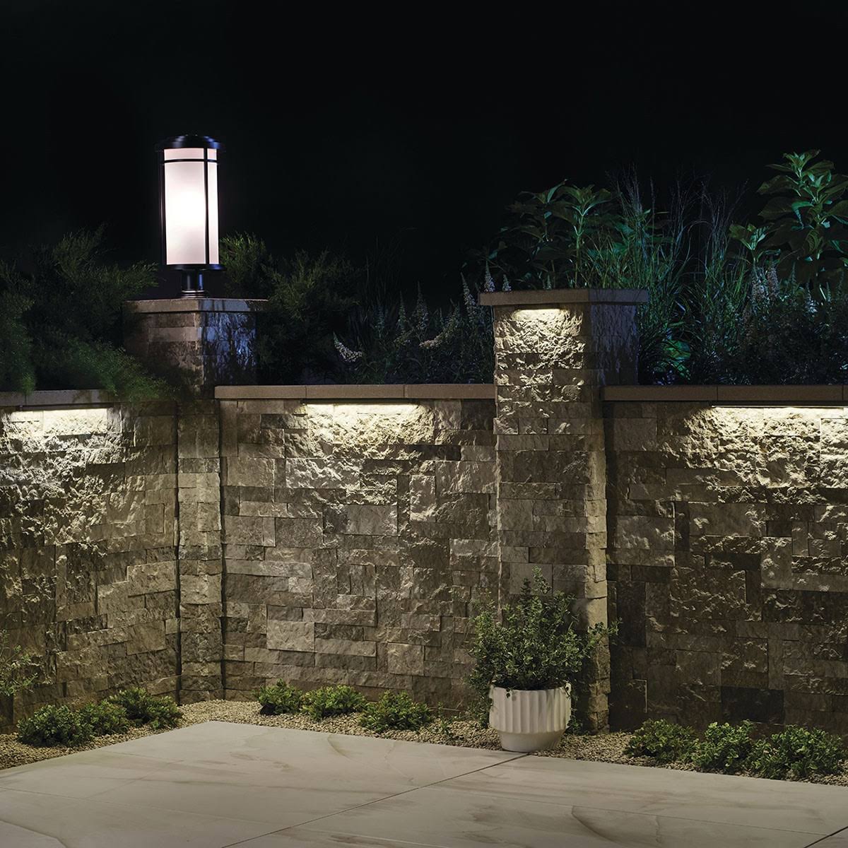 18x22 2700K LED Landscape Light N831364