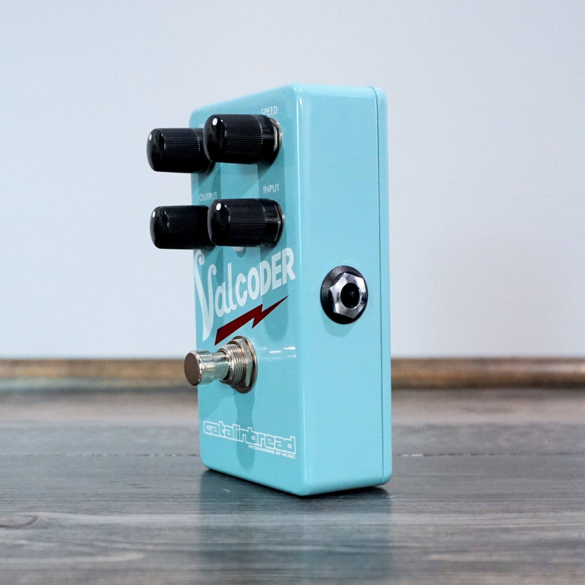 Tremolo Pedal X2206
