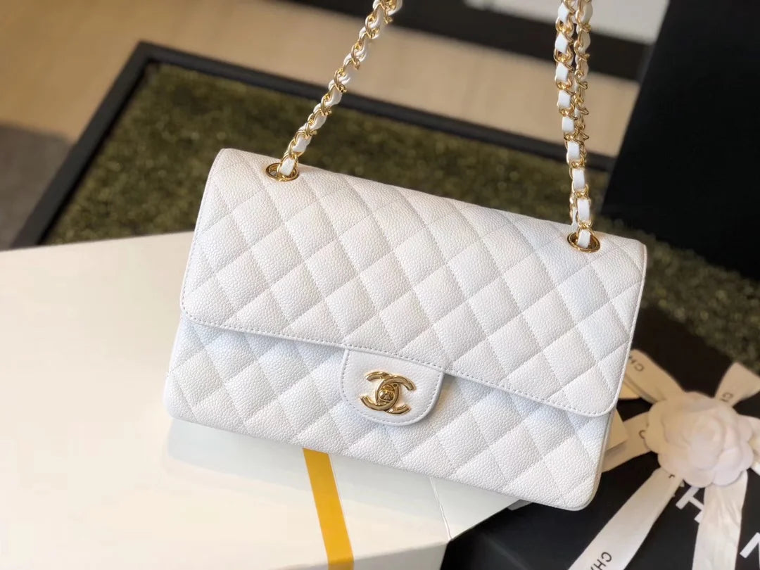 White Flapbag W66692