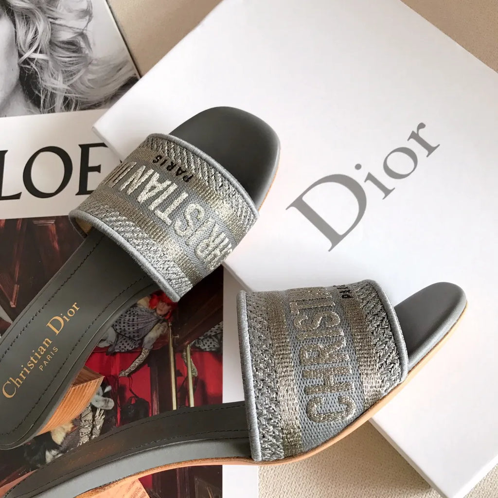 Slippers Y2155