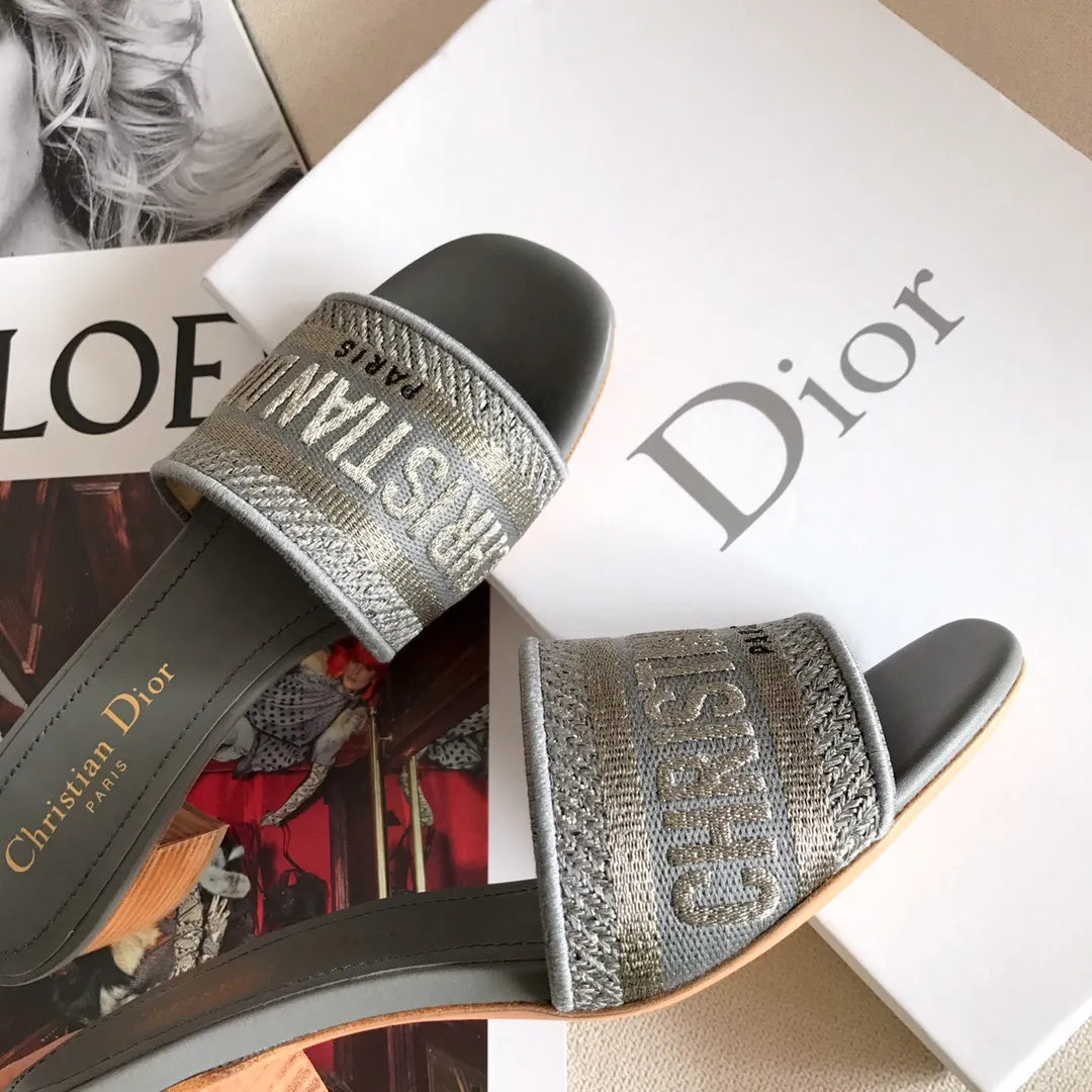 Slippers Y2155
