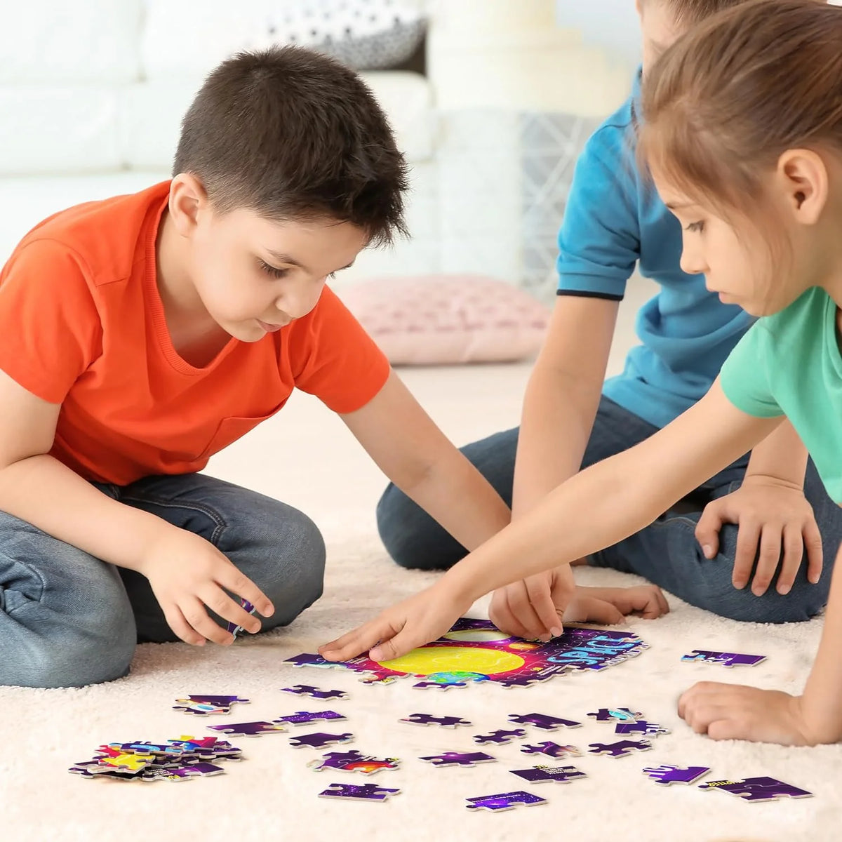 Glow in The Dark 100 Piece Galaxy Puzzle for Kids F546
