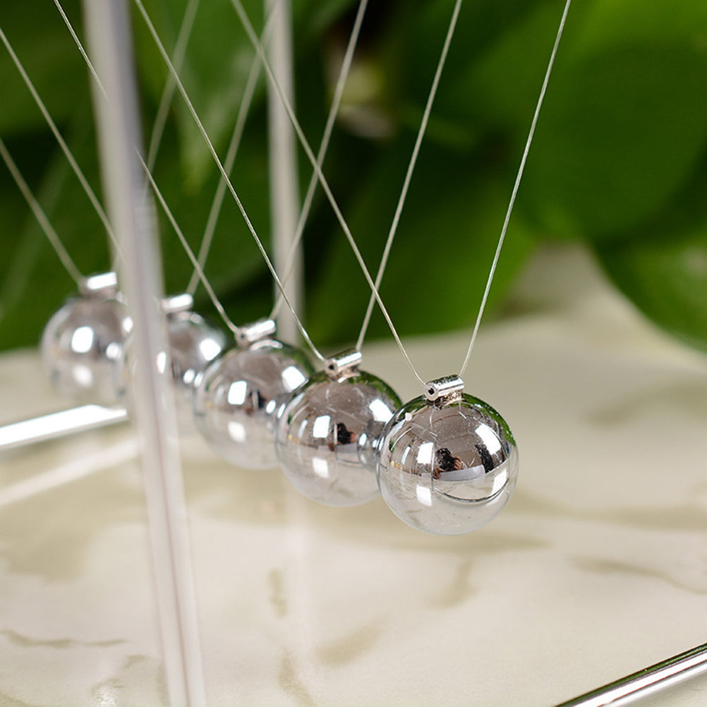 Newton Cradle Desk Toy L8394